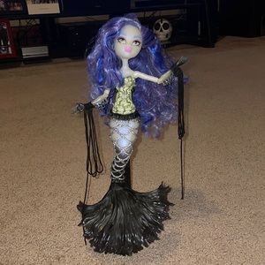MONSTER HIGH DOLL! SIREN VON BOO (Freaky Fusion Doll)